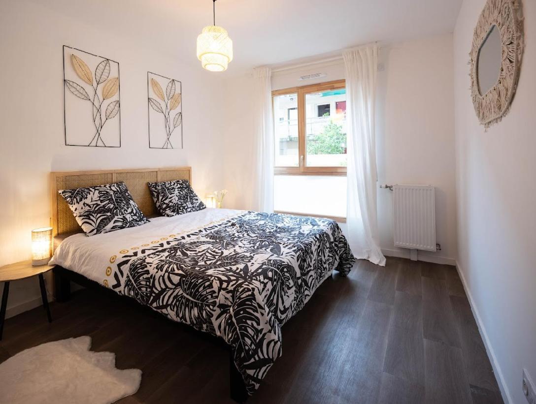 Sejour Unique A Pierrefitte Apartment Bagian luar foto